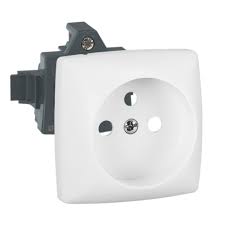Prise de courant 2P+T bornes automatiques Prise de courant 2P+T bornes automatiques